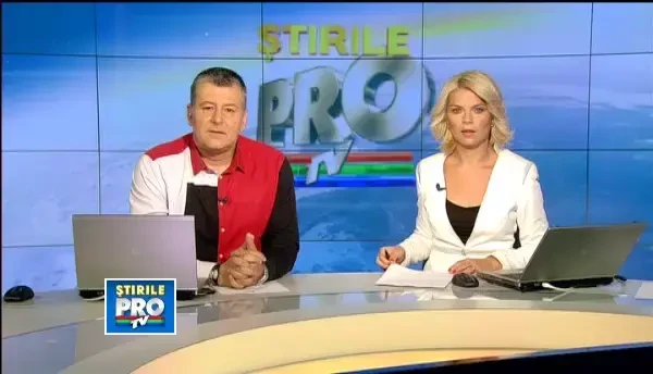 Incendiu la o fabrica de cherestea. Pompierii s-au luptat ore in sir cu flacarile