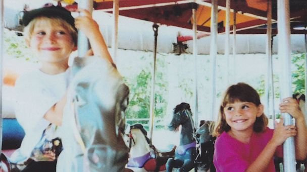 "Eram cei mai buni prieteni". Nimeni nu se astepta insa sa arate asa 23 de ani mai tarziu