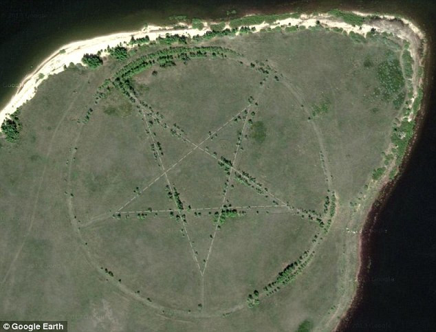 Misterul pentagramei aparute pe teritoriul Kazahstanului si vizibila cu Google earth