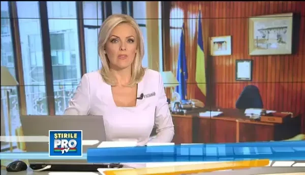 Powell neaga o relatie cu Corina Cretu, dupa ce un hacker a publicat e-mailuri personale