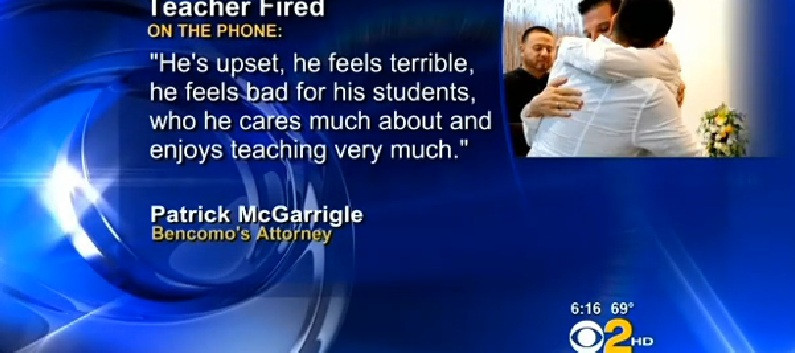 Un profesor din California a fost dat afara dupa ce poze de la nunta sa gay au ajuns in ziarul local