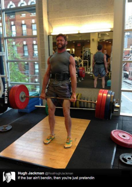 Cum se antreneaza actorul Nr.1 de la Hollywood: Vezi ce mesaj le-a transmis fanilor cand a lasat bara jos: