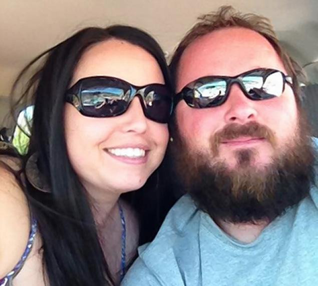 Si-a prins sotia in pat cu propriul lui tata. Triunghiul amoros pentru care au platit scump