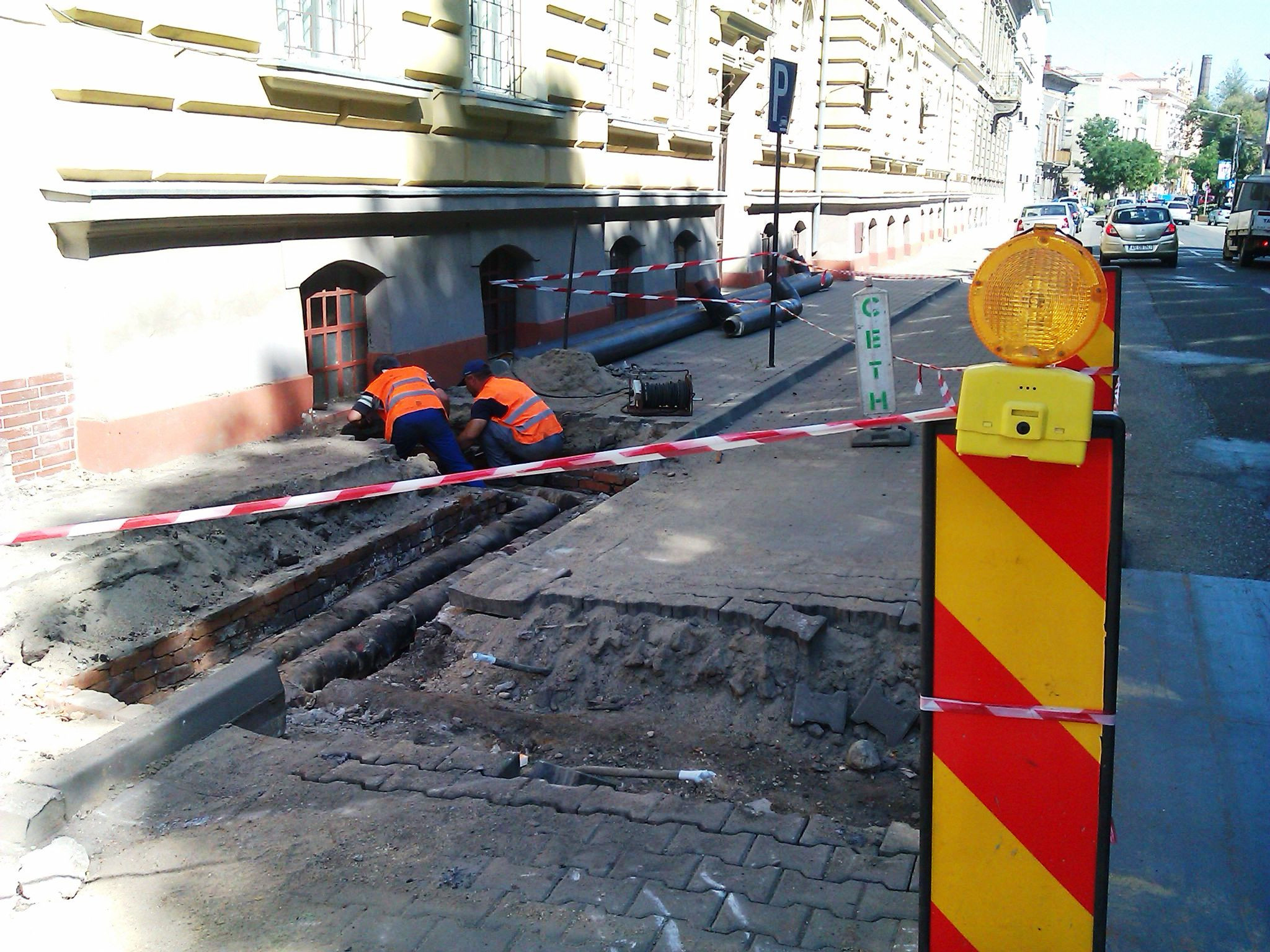 Bulevardul Dragalina, reabilitat in urma cu doi ani, din nou in santier. Ce scuza are Primaria Arad