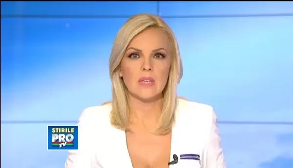 300 de pompieri se lupta cu un incendiu care a cuprins peste 100 de hectare de padure in Banat