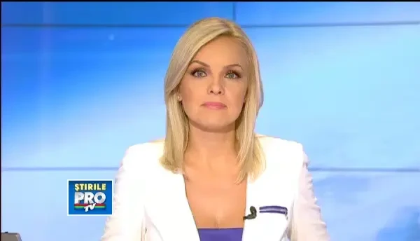 Rihanna, pe jumatate goala la carnavalul din Barbados: cum a aparut in fata bunicului ei