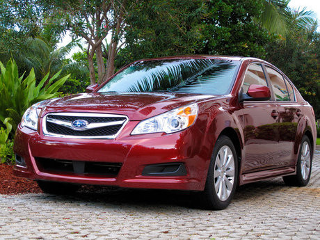 Textul scris de o femeie pe placuta de inmatriculare a masinii a starnit un adevarat scandal