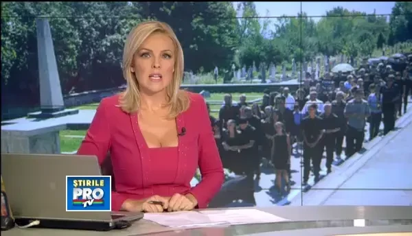 Peste o mie de oameni au participat la inmormantarea pastorului ucis la Bistrita si a baiatului sau