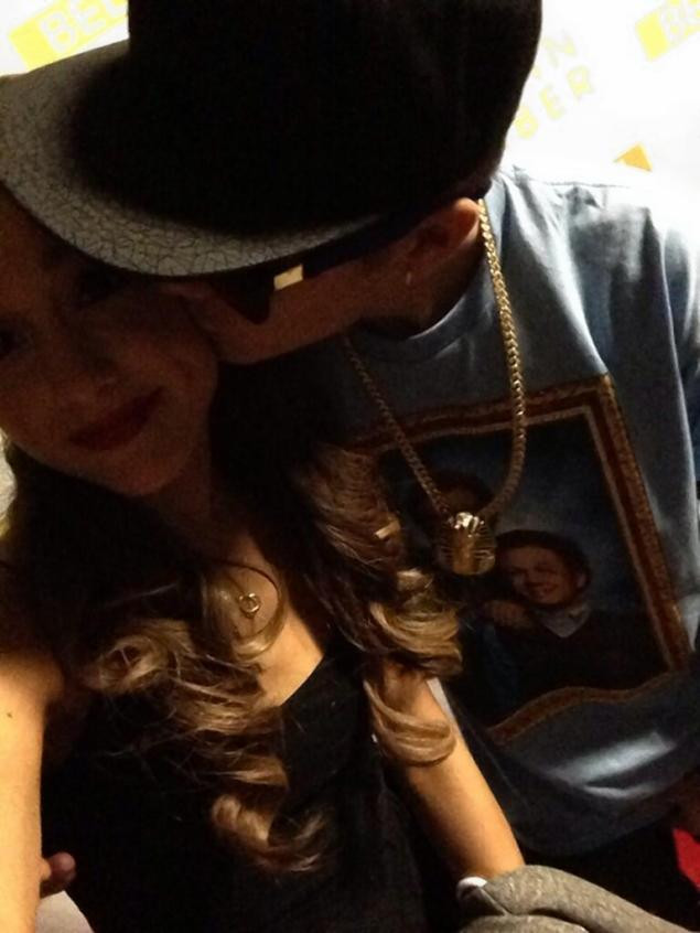 Pe cine a sarutat Justin Bieber. Fanii lui au reactionat dur cand au vazut fotografia