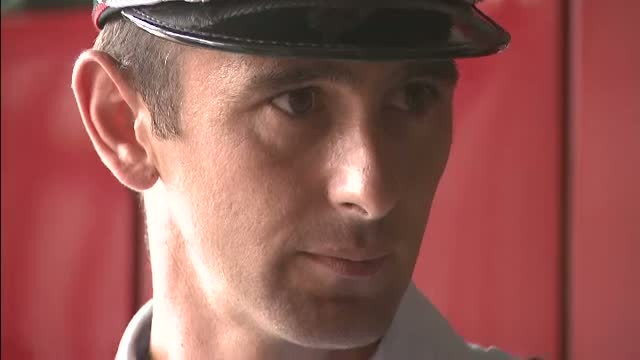 Povestea pompierului din Giurgiu care salveaza vieti si in timpul liber, sub ochii familiei sale