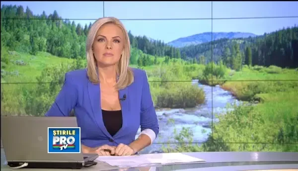 Valea Cerbului, resedinta pe timp de vara pentru romani. S-au mutat cu rulotele la poalele Bucegilor