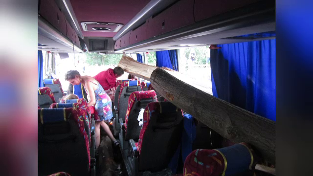 Primele rezultate ale anchetei politiei in cazul accidentului de autocar din Iasi