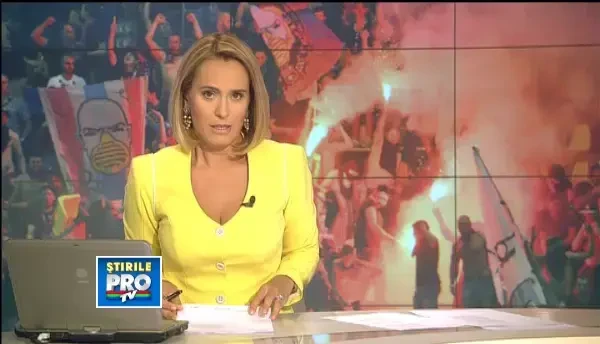 Sange si fumigene la meciul Steaua-Dinamo. 200 de persoane, evacuate de pe National Arena