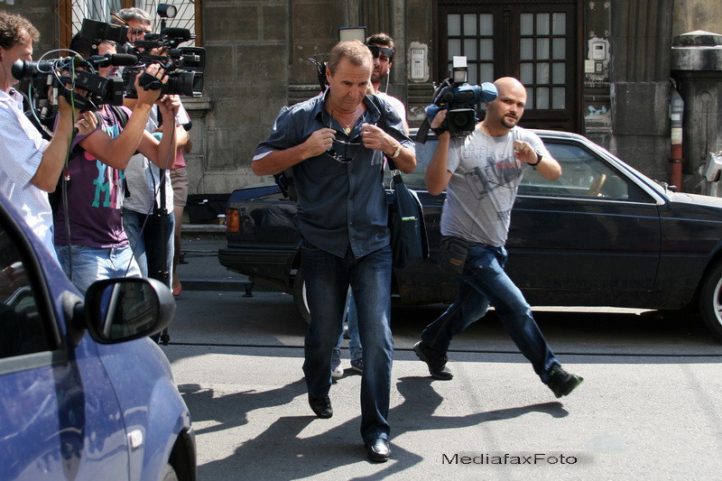 Dinel Staicu si Carmen Ioana Popescu, arestati pentru ca i-au dat mita judecatoarei Cirstoiu