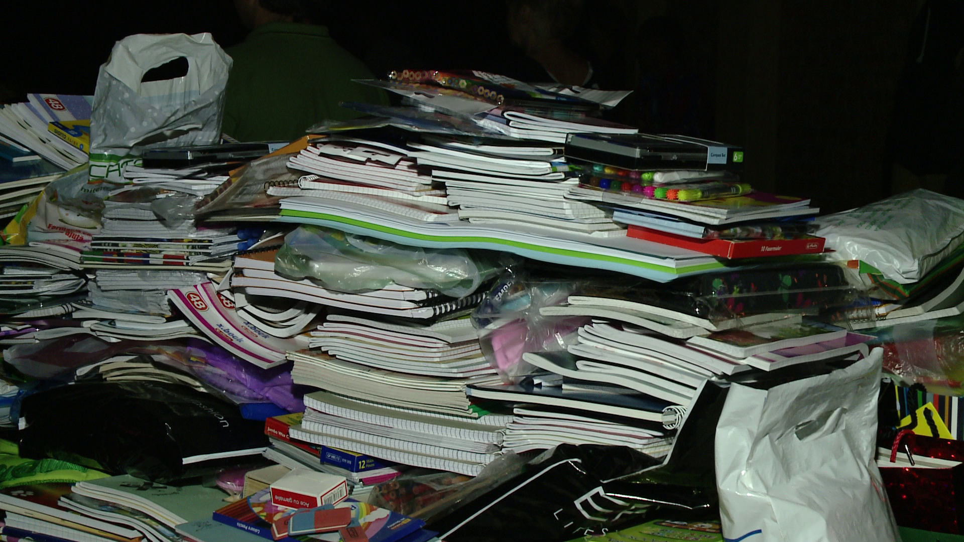 Picnic sub stele la Timisoara. Sute de persoane au intins patura in curtea Observatorului Astronomic