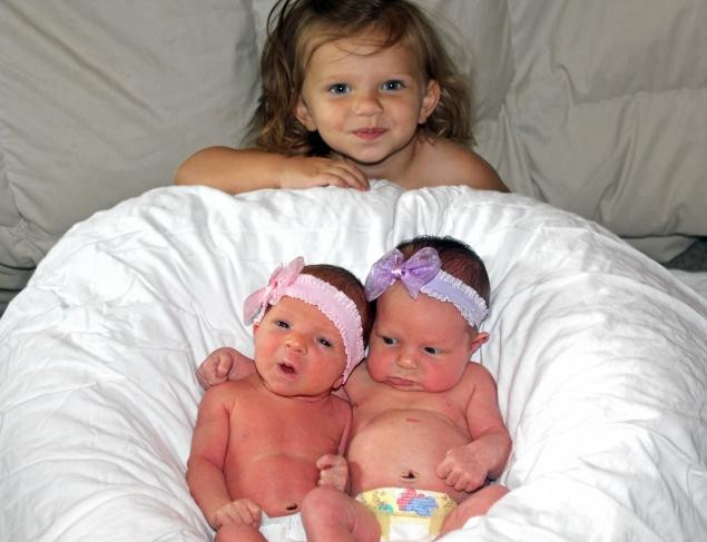 In Marea Britanie se nasc mai multi copii romani decat chinezi. Numarul a atins un nivel record