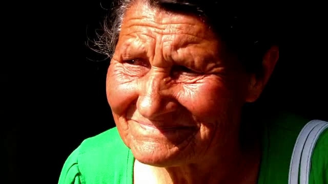 Romania arunca, anual, 5 milioane de tone de mancare. Intre timp, 500.000 de oameni sufera de foame