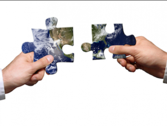 Povestea fratilor care conduc agentii de publicitate rivale