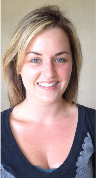 "M-am uitat 18 ore incontinuu in oglinda". Cum arata aceasta tanara dupa un machiaj profesionist