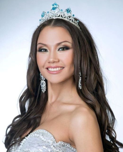 Scandalul imens in care este implicata o regina a frumusetii. Cum a fost filmata tanara. VIDEO