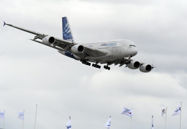 Cat de sigure sunt zborurile low-cost? Compania de a carei siguranta se indoiesc si propriii piloti