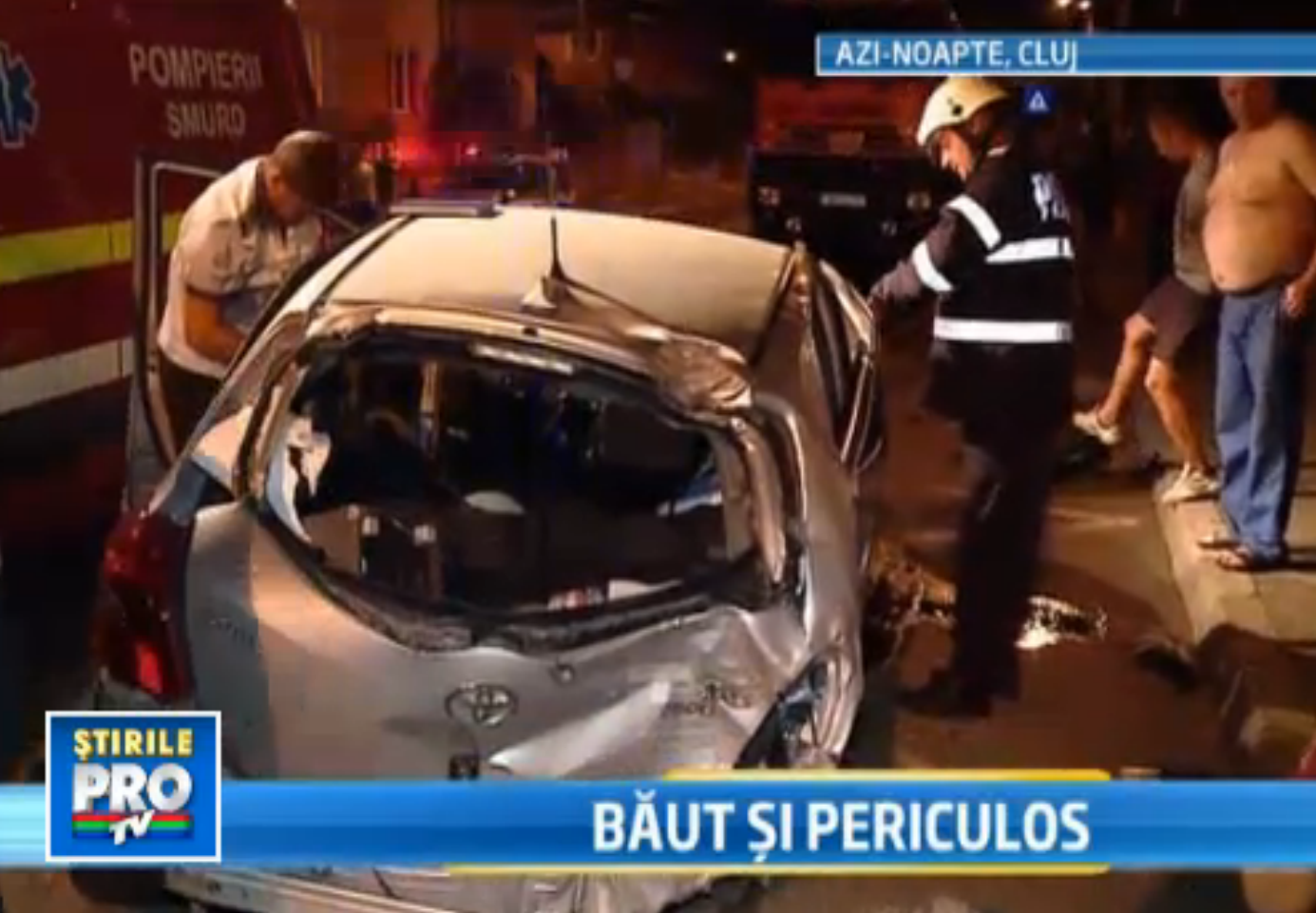 Baut si periculos. Un tanar din Cluj s-a urcat beat la volan si a facut praf doua masini