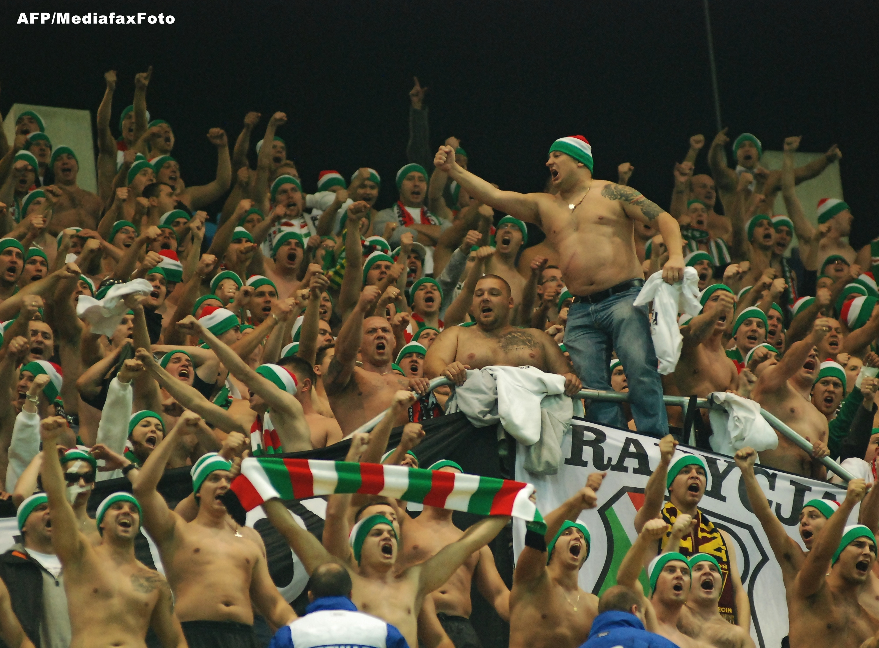 Bucurestiul, in fata uneia din cele mai violente galerii din Europa: suporterii Legia Varsovia