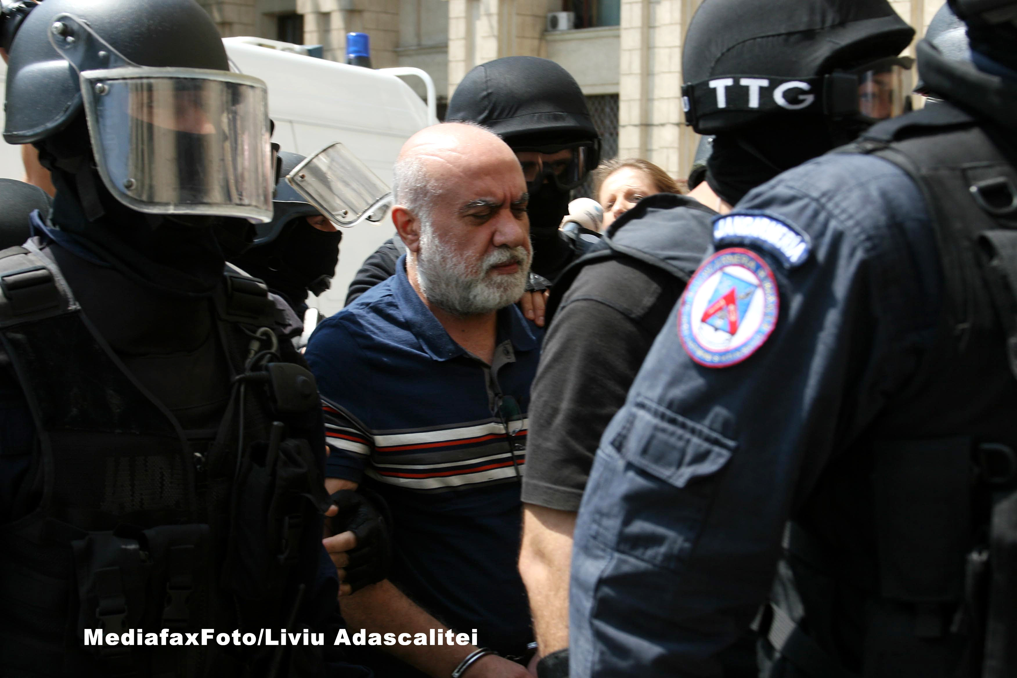 Omar Hayssam a fost adus la DIICOT pentru a fi audiat in dosarul de inselaciune si delapidare