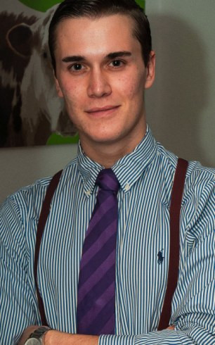 Un tanar de 21 de ani a murit de epuizare, dupa ce a muncit trei nopti la rand