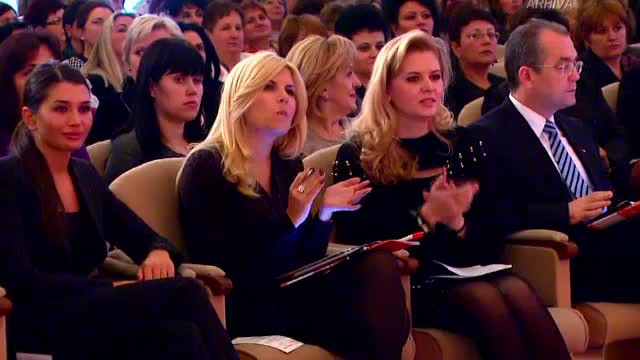 Un deputat PDL propune organizarea unui concurs de Miss in Parlament. "Trebuie sa lamurim asta"