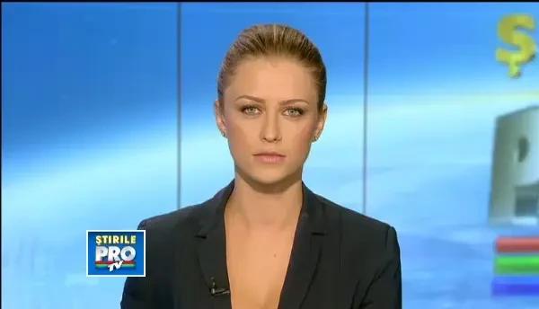 Imagini incredibile la Galati. Sute de oameni s-au calcat in picioare la ghisee pentru buletine noi