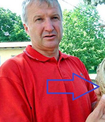 IMAGINE SOC! "Am gasit un cap DE EXTRATERESTRU!" Ce tine acest barbat in mana este incredibil