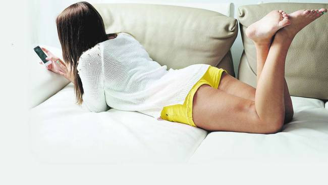 Aventurile unei tinere de 16 ani din Germania care sustine ca a facut sex cu mai multi fotbalisti