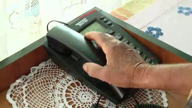 Sute de romani, pacaliti prin "metoda accidentul". La ce trebuie sa fie atente potentialele victime