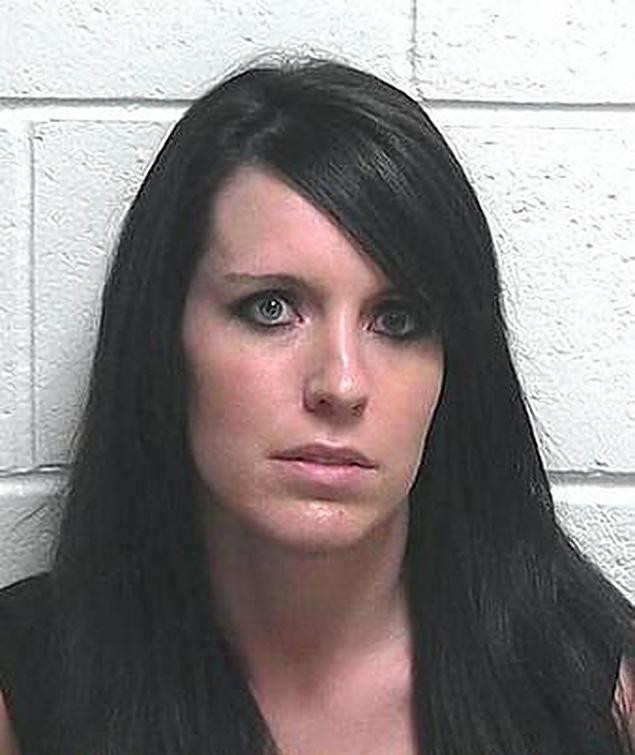 O femeie a mintit intreaga comunitate in legatura cu sanatatea fiicei sale pentru a primi donatii