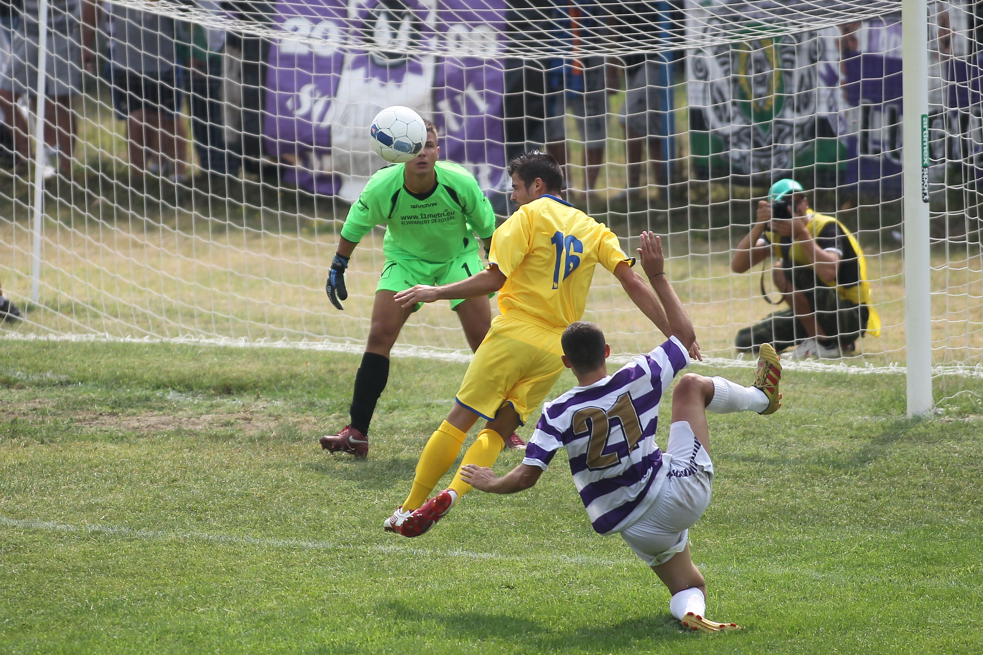 ​ASU Politehnica a castigat iar la scor in deplasare si ramane pe primul loc in Liga a IV-a