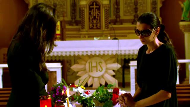 Surorile Gabor isi iau ramas bun de la mama lor, Veronica Bulai. Iubitul Monicai a trimis o coroana