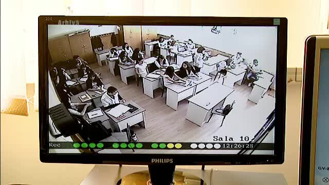 BAC 2013. Primele reactii dupa ce Pricopie a propus inregistrarea audio a elevilor in sali