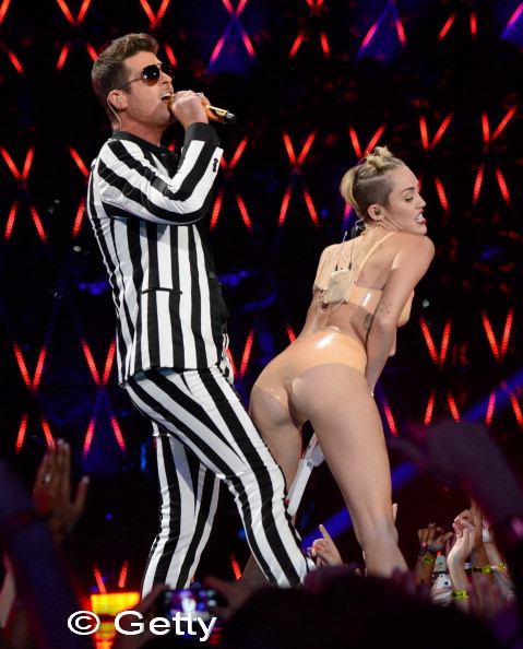 Adevarul despre show-ul erotic al lui Miley Cyrus. Ce secret a iesit la iveala