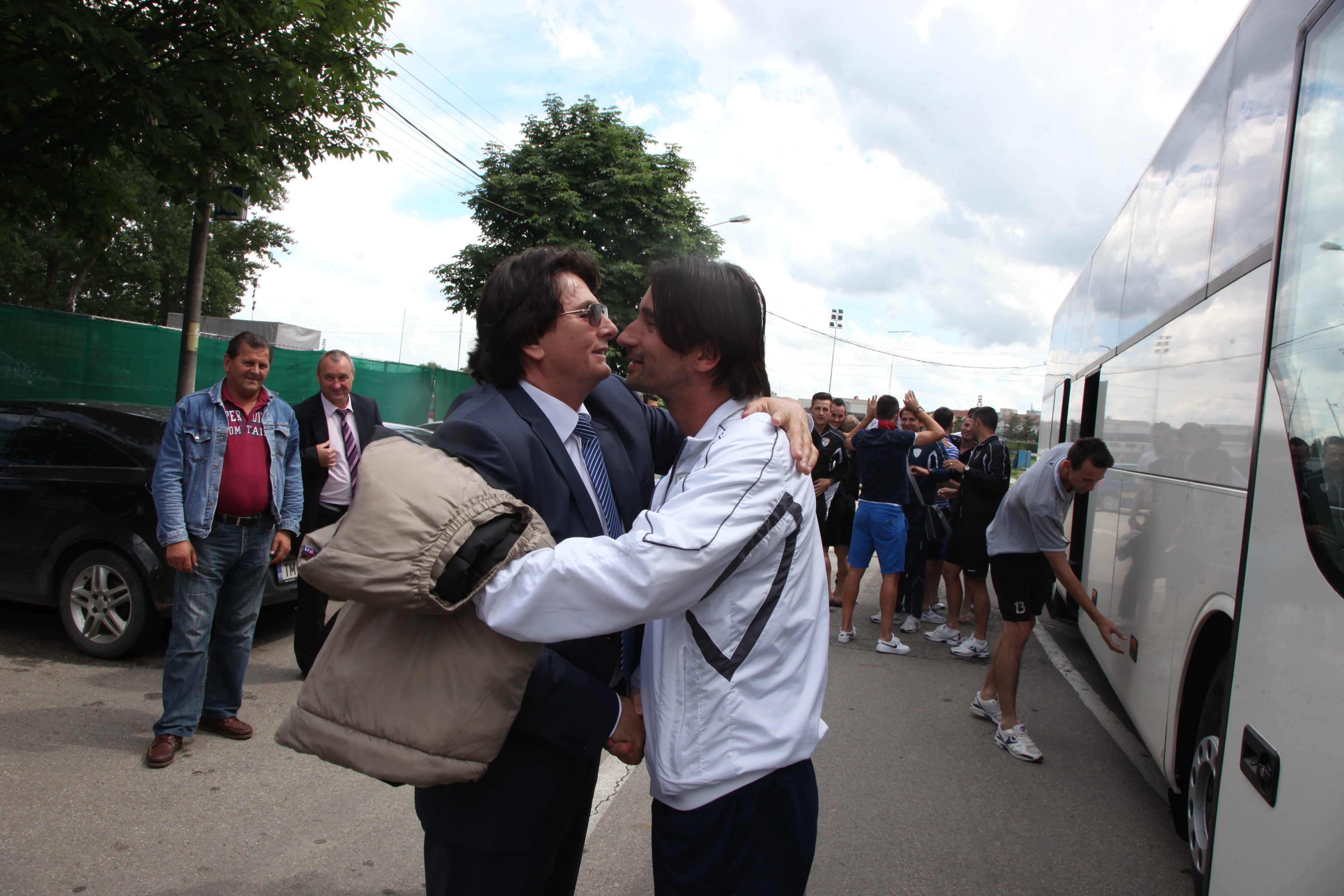 Velcea ii raspunde lui Robu: "Nici mie nu mi s-au adus jucatorii pe care i-am vrut"