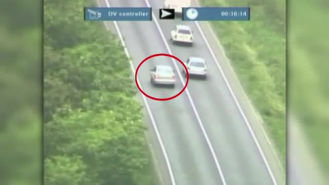 Imagini din elicoperul Politiei. Ce depasire a facut un sofer, in apropierea unei curbe periculoase