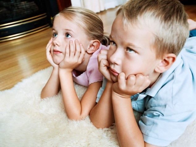 Riscurile la care e expus mezinul familiei. Studiul care te-ar putea face sa regreti ca ai un frate