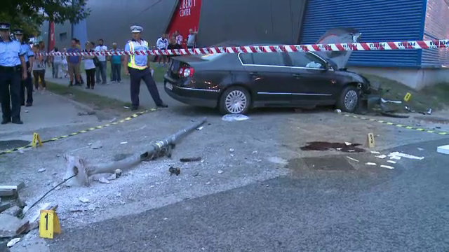 Destinul tragic al unei tinere din Capitala, ucisa de un stalp in timp ce astepta verdele la semafor