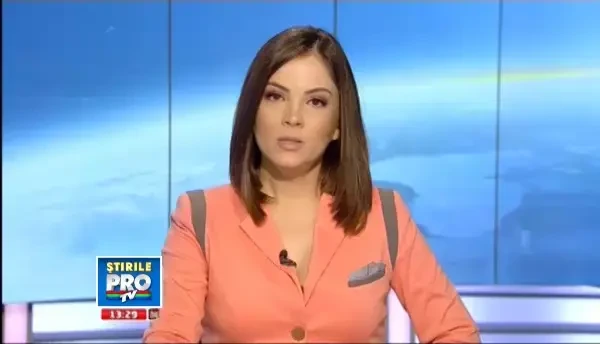 Operatiune dramatica de salvare. O iapa cazuta intr-un canal a fost salvata cu ajutorul unui caine