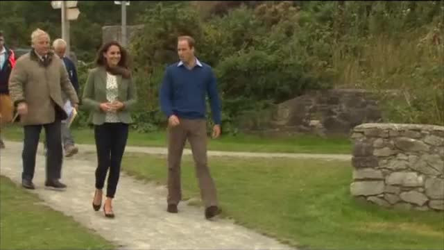 Prima iesire in public a lui Kate Middleton de la nastere. Lumea, impresionata de silueta ducesei