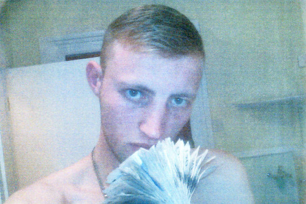 Fotografiile care l-au trimis direct la inchisoare. Ce au descoperit procurorii despre tanar