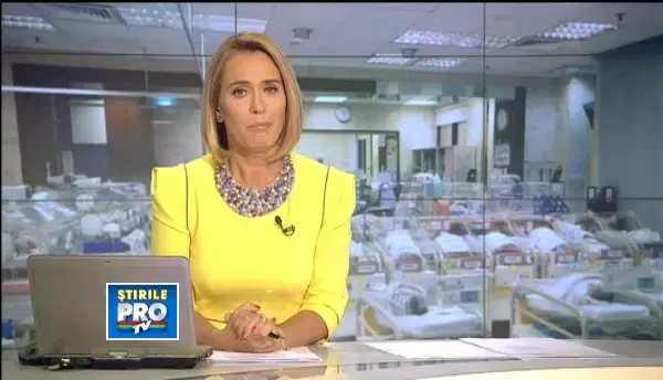 Traian Basescu si sotia si-au vizitat din nou nepotica. Cine va alege numele fetitei