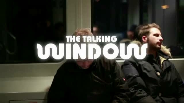 Ce e "conductia osoasa". Tehnologia care transmite reclame prin vibratia unui geam, celor adormiti