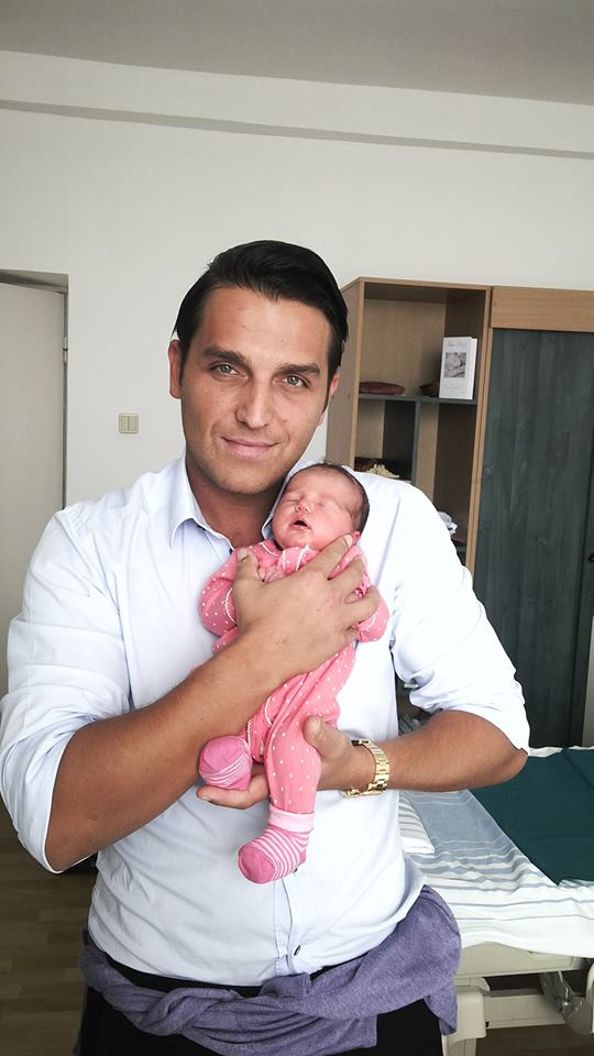 Elena Basescu si fetita sa, Sofia Anais, au fost externate. Ce a declarat proaspata mamica