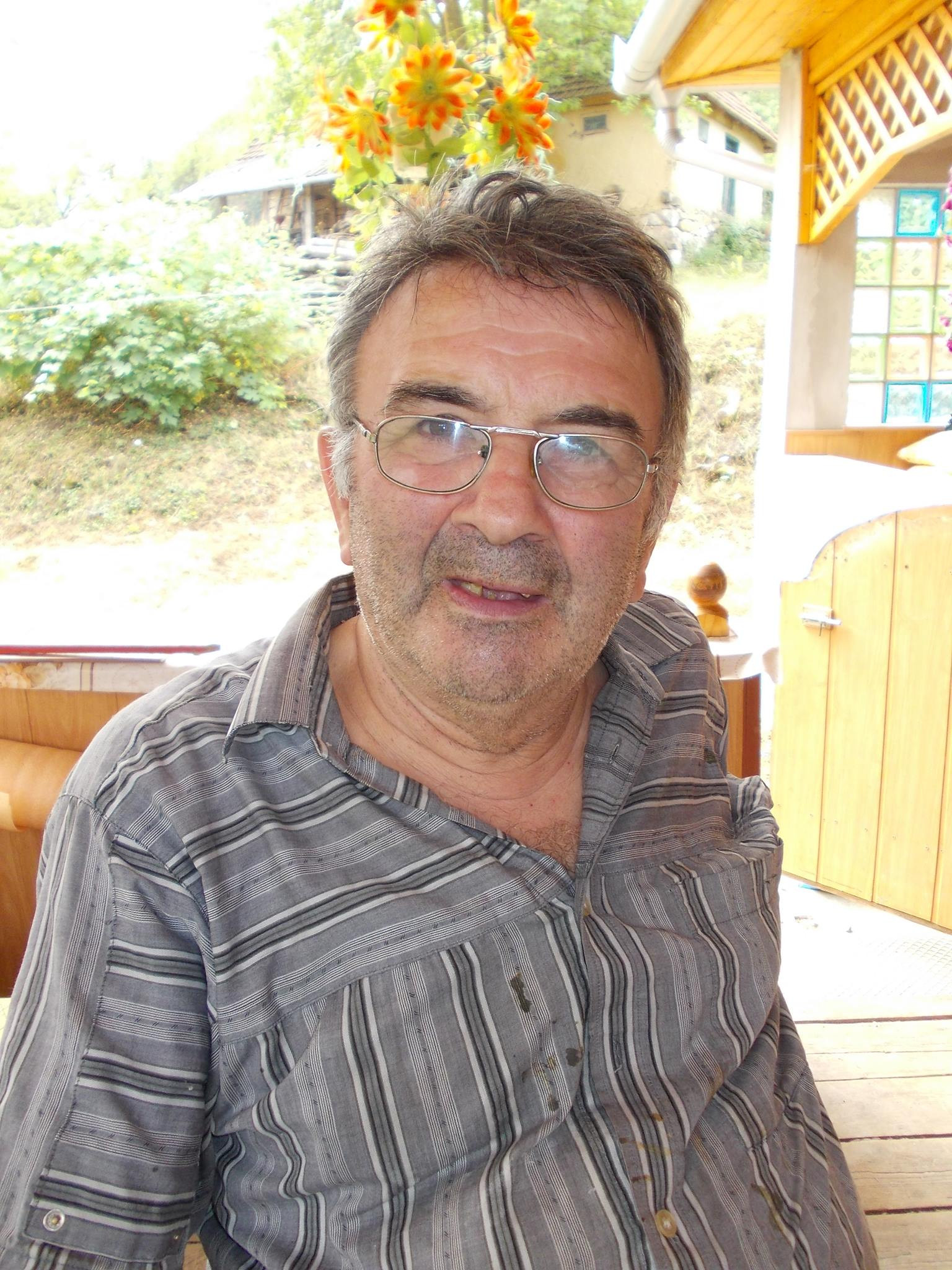 Politisti in alerta. Un barbat care a plecat in urma cu trei zile spre Herculane este de negasit